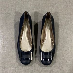 Easy Spirit Navy Blue Buckle 1.4in Heel Shoes